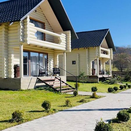 Чотири Сезони Hotel Izki Ngoại thất bức ảnh
