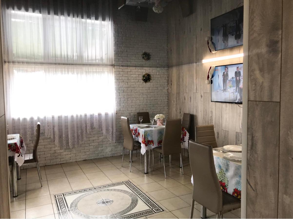 Чотири Сезони Hotel Izki Ngoại thất bức ảnh