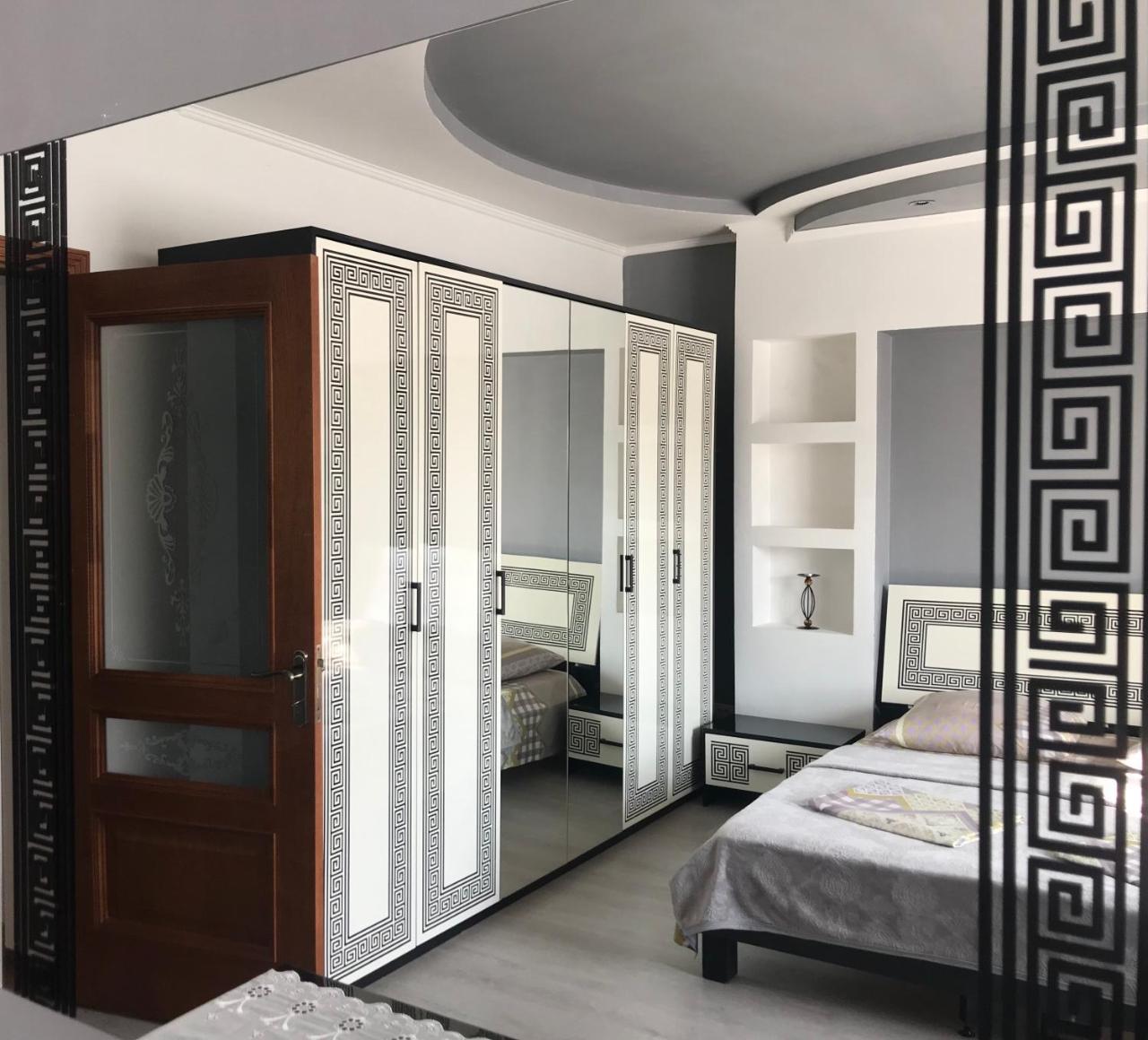 Чотири Сезони Hotel Izki Ngoại thất bức ảnh